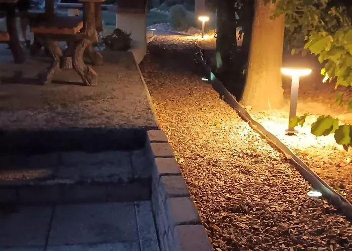 Le De Cousal Nyaraló *